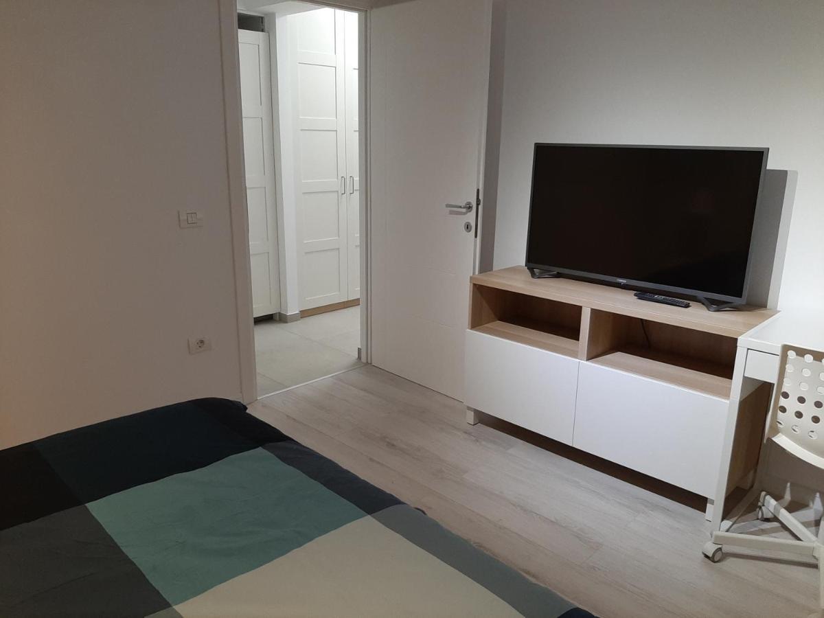 Light House Apartment Cluj-Napoca Ngoại thất bức ảnh