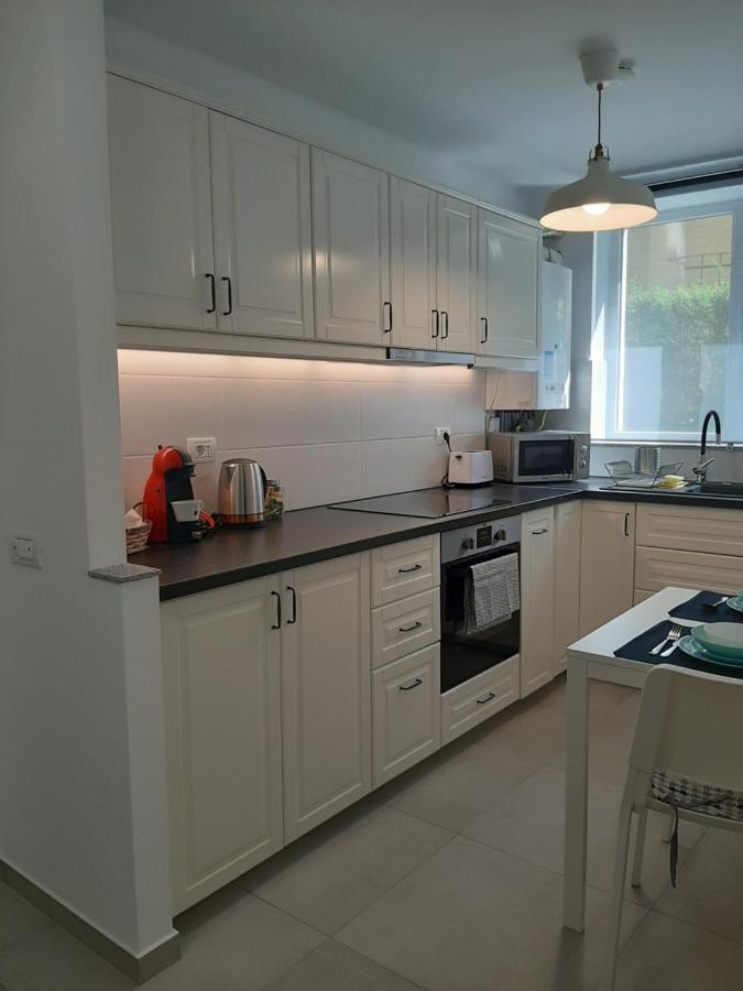 Light House Apartment Cluj-Napoca Ngoại thất bức ảnh