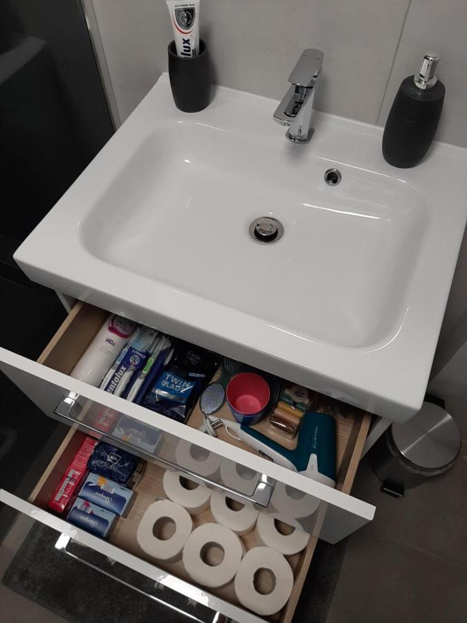 Light House Apartment Cluj-Napoca Ngoại thất bức ảnh