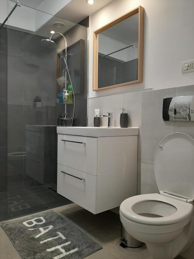Light House Apartment Cluj-Napoca Ngoại thất bức ảnh