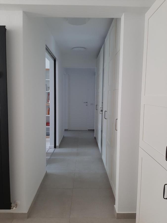Light House Apartment Cluj-Napoca Ngoại thất bức ảnh